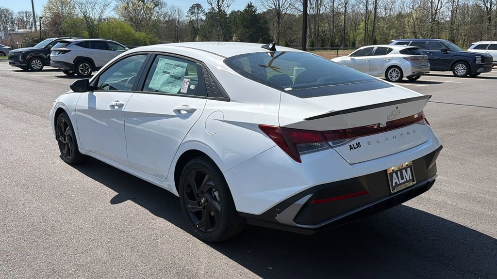 New 2026 Hyundai Elantra Sport image 7