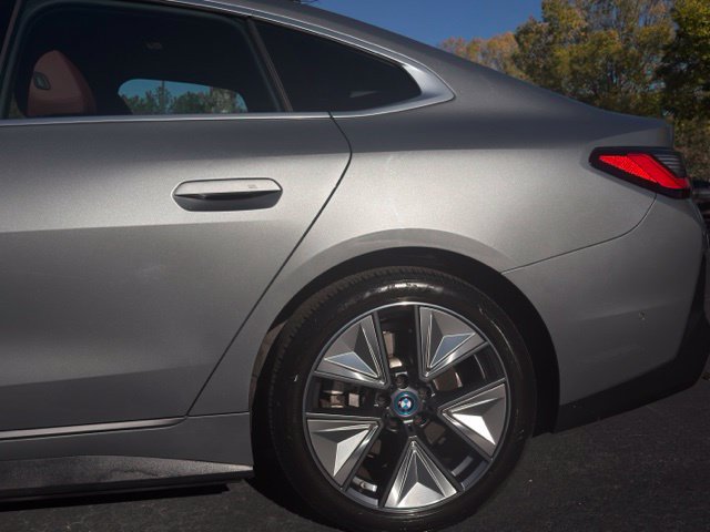Used 2024 BMW i4 eDrive40 w/ Premium Package RWD image 15