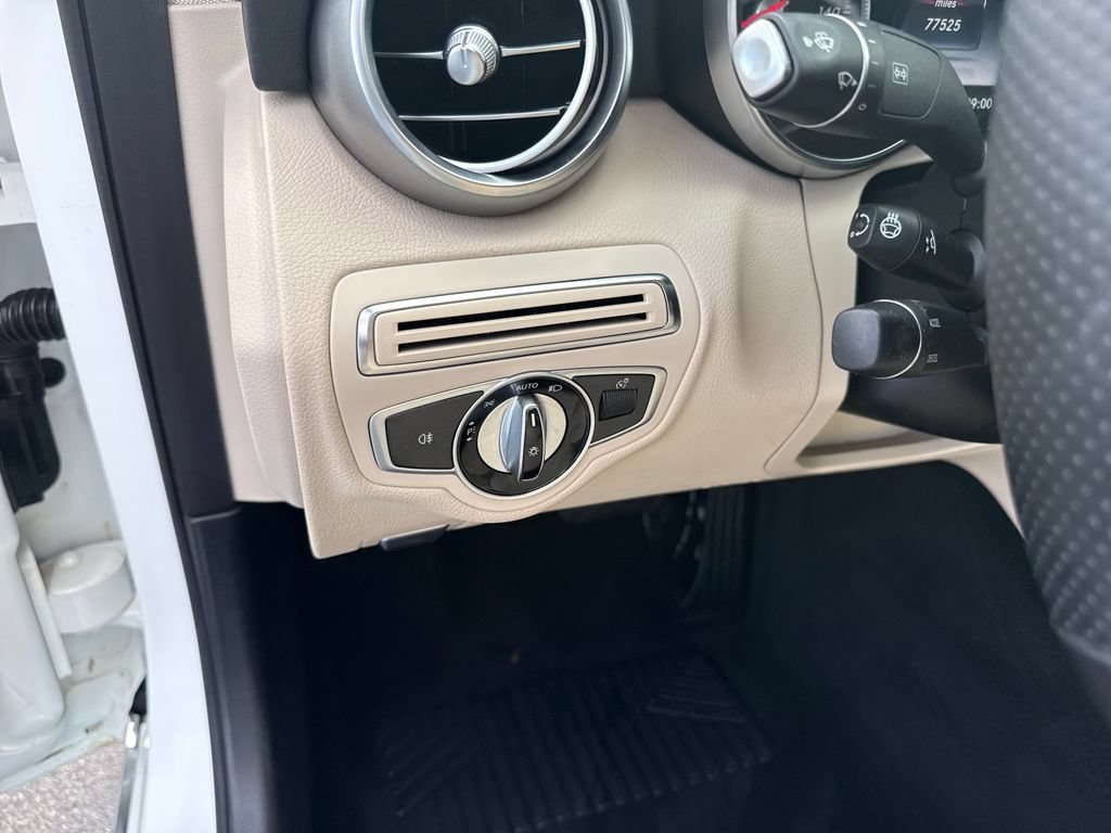 Used 2016 Mercedes-Benz C 300 4MATIC Sedan image 16