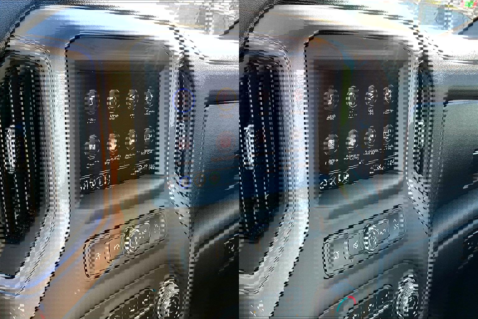 Certified 2025 Chevrolet Silverado 2500 Custom w/ Custom Value Package image 23