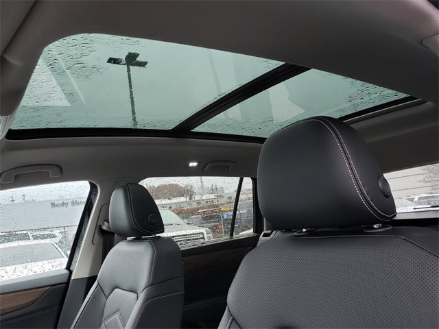 New 2026 Volkswagen Atlas SE image 7