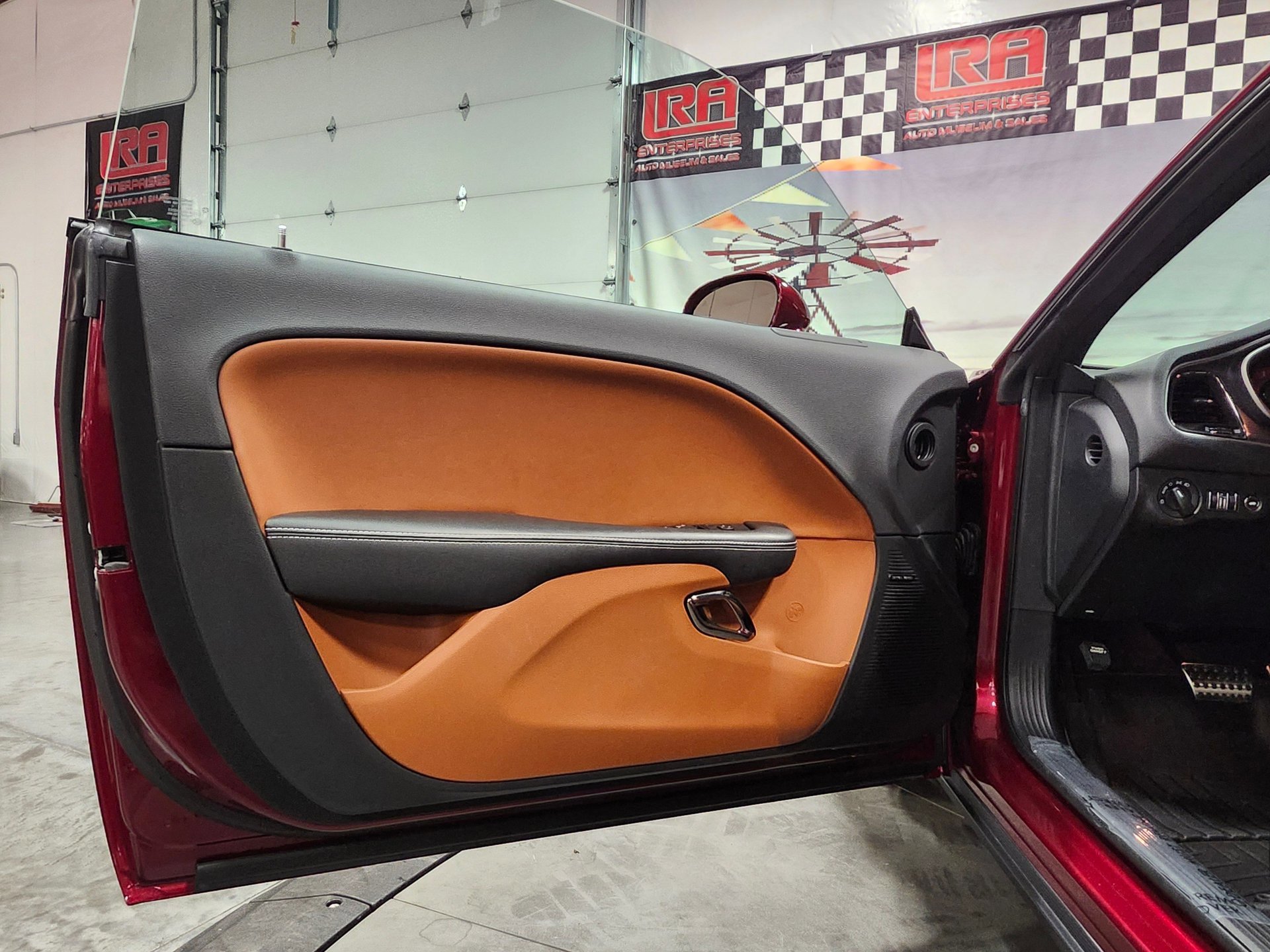 Used 2019 Dodge Challenger SRT Hellcat Redeye image 31