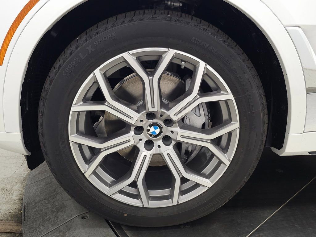 New 2026 BMW X7 xDrive40i image 8