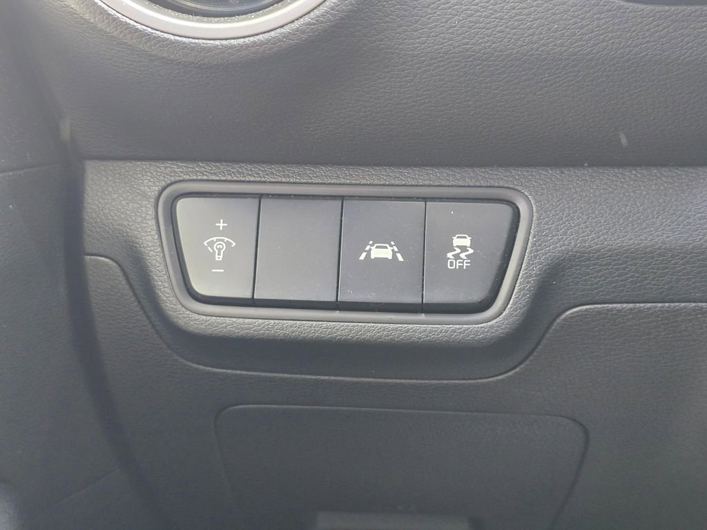 Certified 2021 Kia Forte LXS FWD image 17