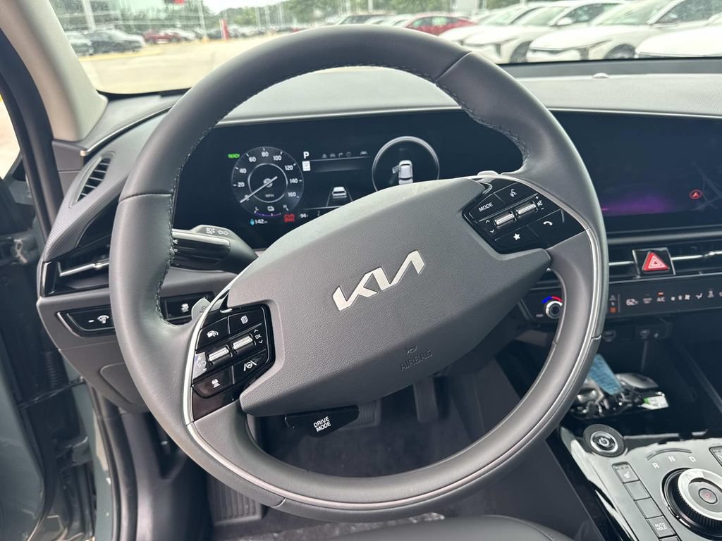 New 2026 Kia Niro Wind FWD image 24