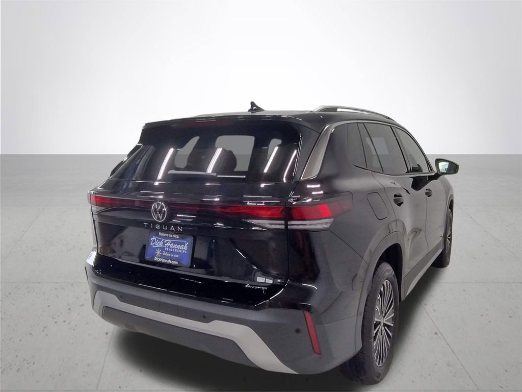 New 2026 Volkswagen Tiguan S AWD/4WD image 12