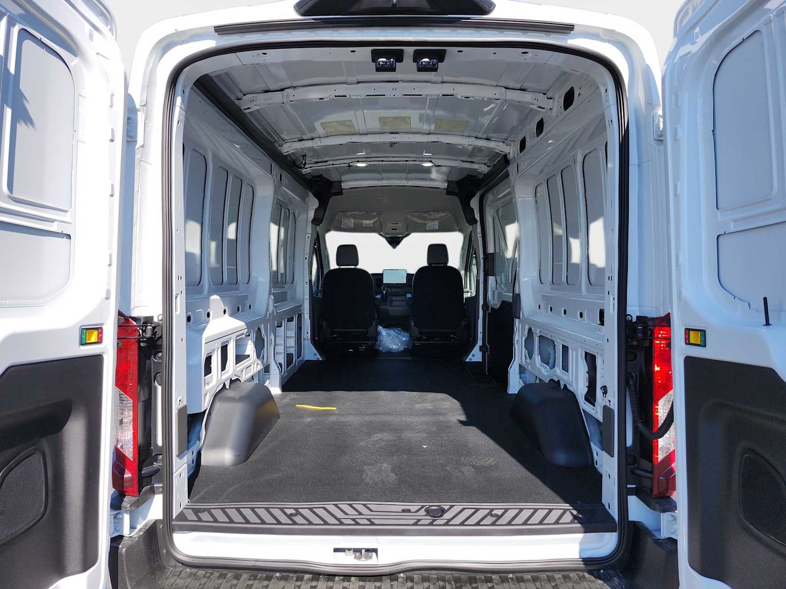 New 2026 Ford Transit 250 148 Medium Roof Extended AWD image 16