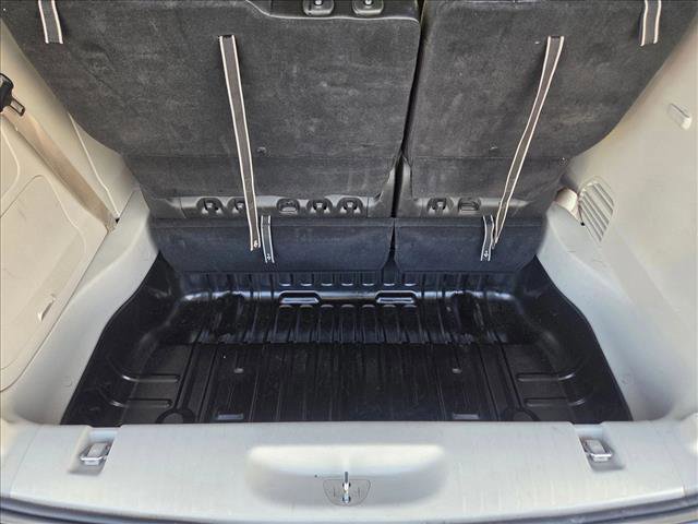 Used 2024 Chrysler Pacifica Select image 6