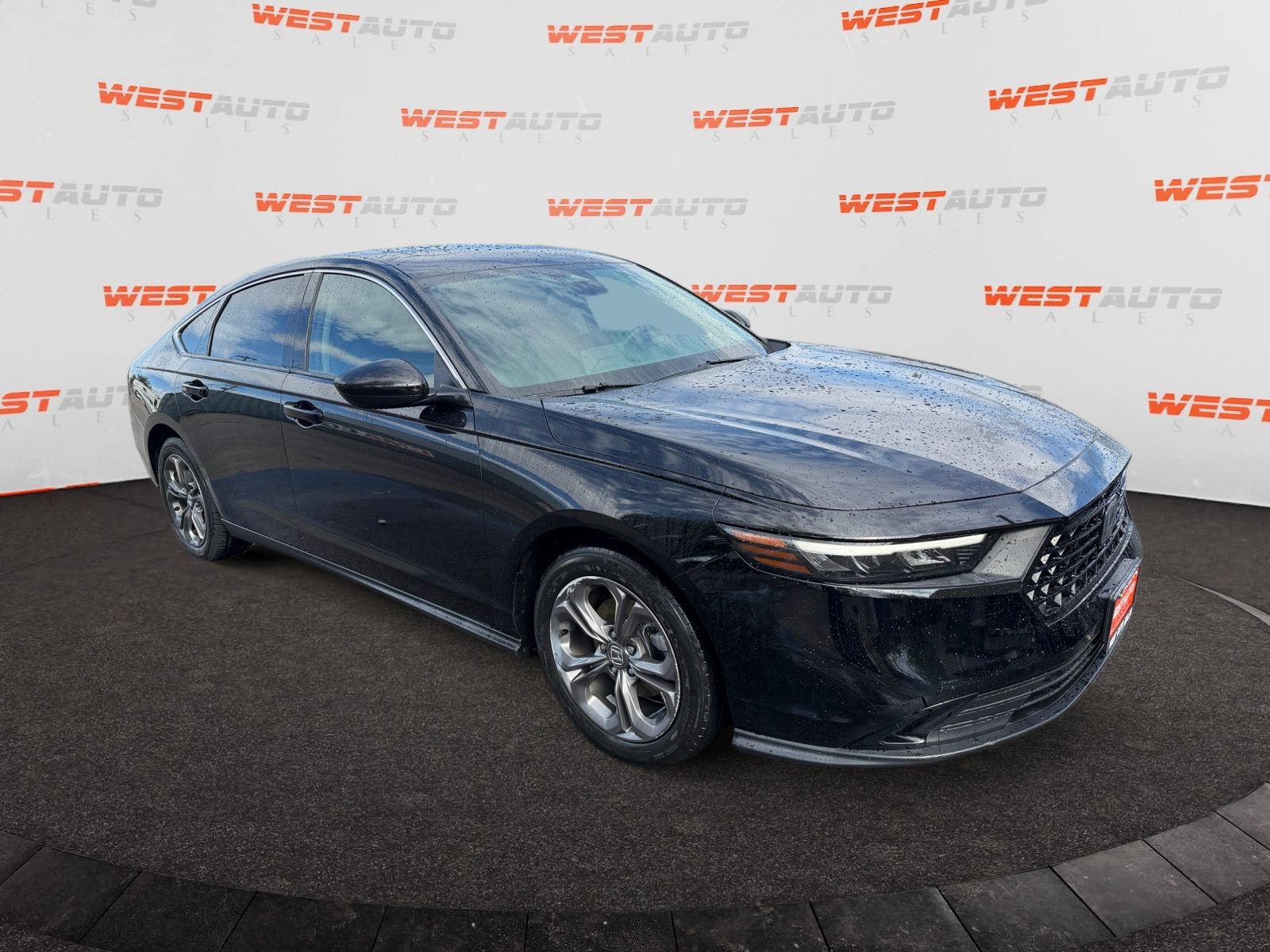 Used 2023 Honda Accord EX image 7