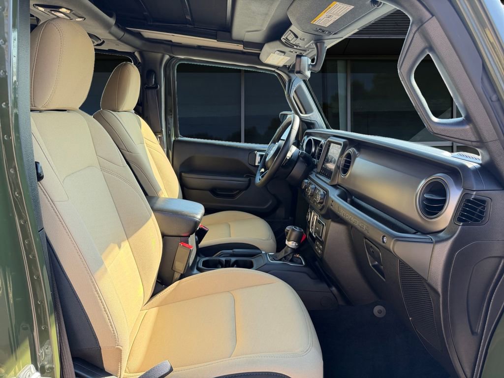 Used 2022 Jeep Wrangler Unlimited Sport w/ Sun And Sound Package image 7