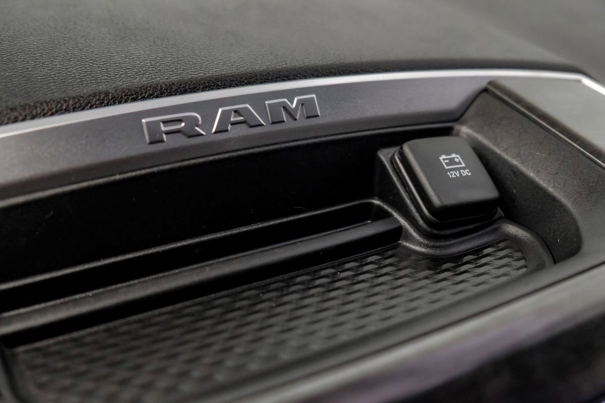 Used 2024 RAM 3500 Big Horn image 30