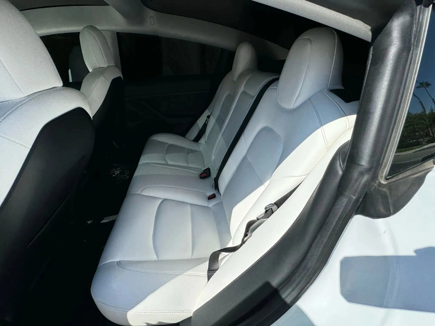 Used 2021 Tesla Model 3 Performance image 13