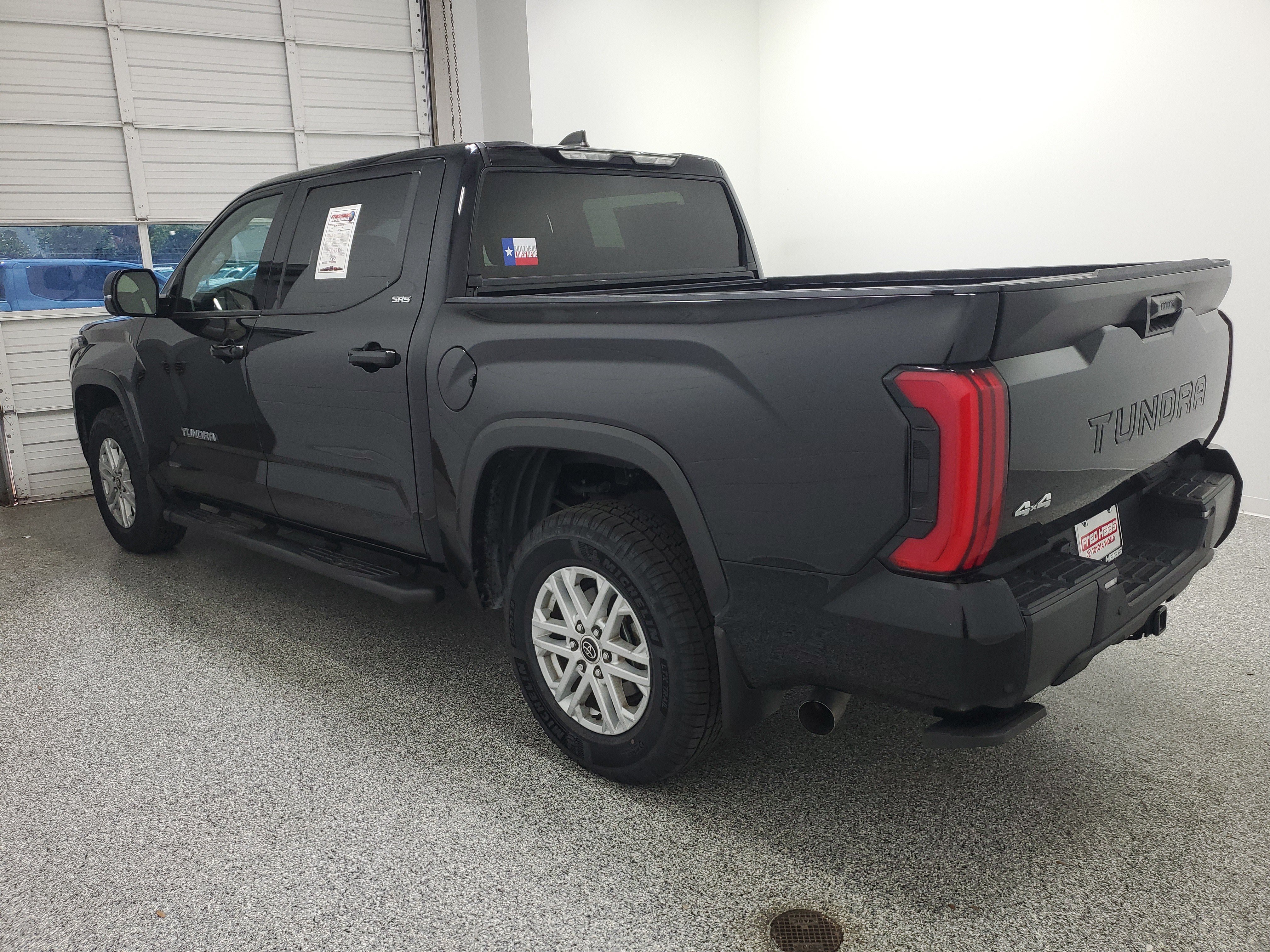 Used 2024 Toyota Tundra SR5 w/ SR5 Convenience Package AWD/4WD image 5