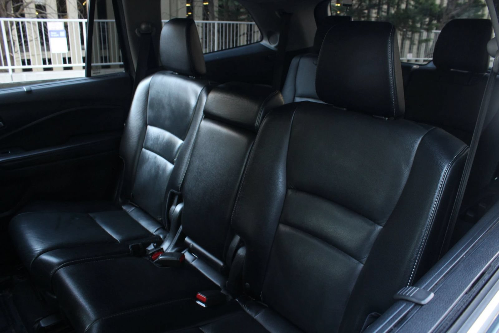 Used 2020 Honda Pilot Touring image 16
