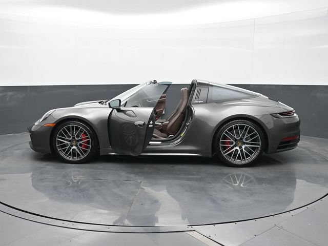 Certified 2024 Porsche 911 Targa 4S AWD/4WD image 25
