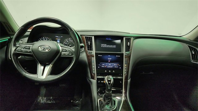 Used 2018 INFINITI Q50 Luxe w/ Essential Package (3.0T Luxe) image 17