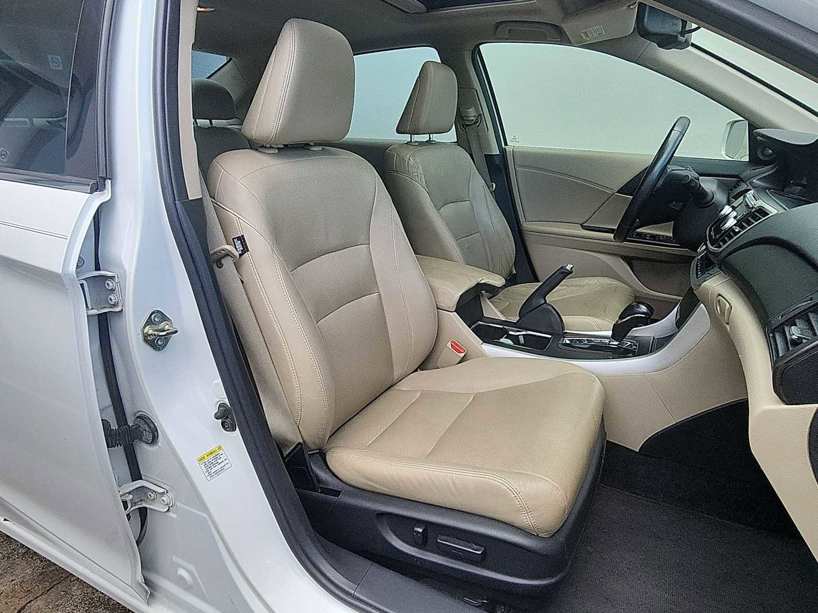 Used 2015 Honda Accord EX-L image 26