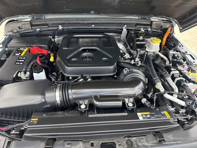 Used 2024 Jeep Wrangler Unlimited Rubicon 4xe AWD/4WD image 10