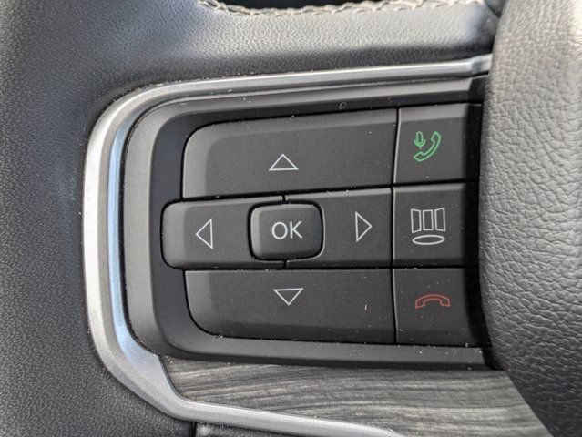 Used 2024 Jeep Wagoneer Series III AWD/4WD image 27