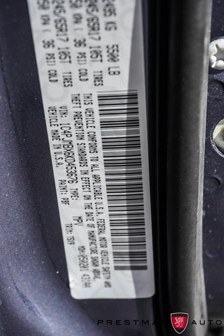 Used 2019 Jeep Cherokee Trailhawk w/ Cold Weather Group image 23