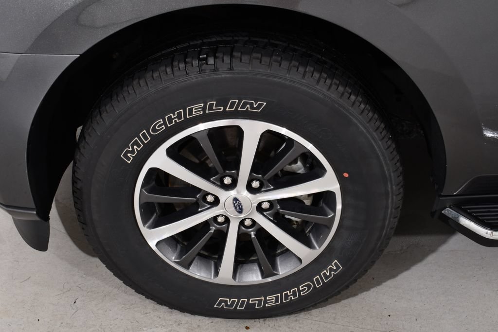 Used 2021 Ford Expedition XLT AWD/4WD image 24
