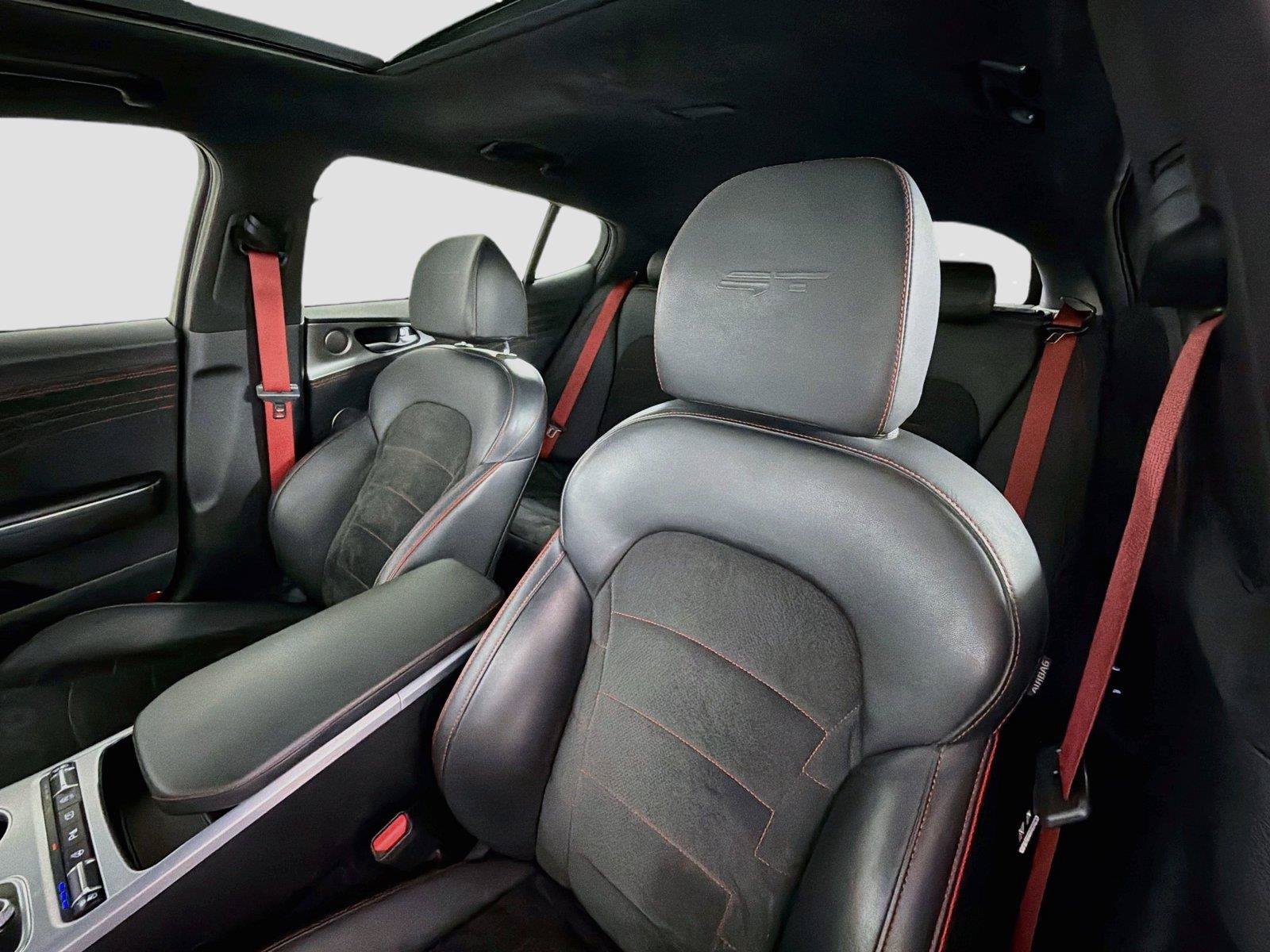 Used 2023 Kia Stinger GT2 AWD/4WD image 19