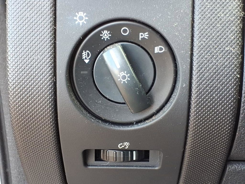 Used 2007 Ford Explorer Sport Trac Limited image 14