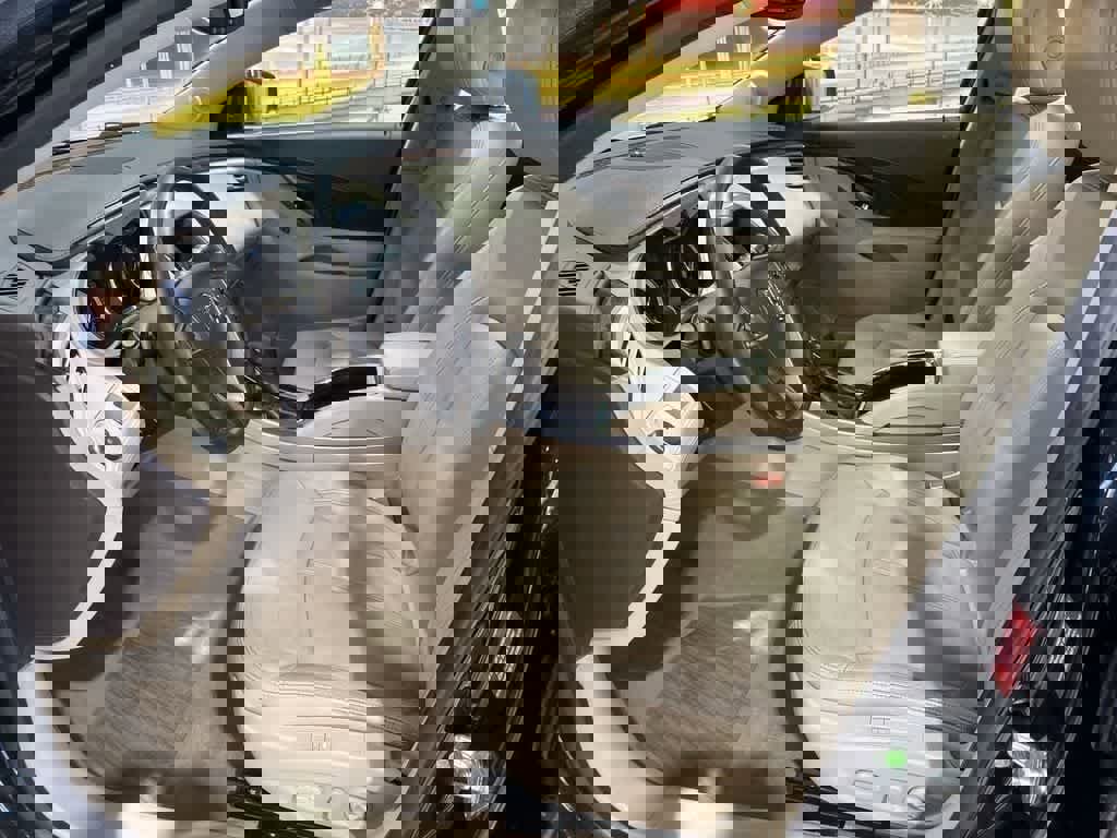 Used 2010 Buick LaCrosse CXL image 14