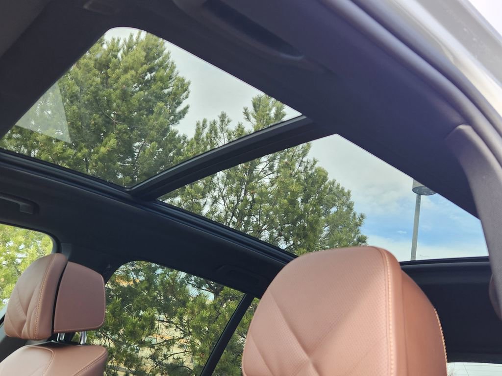 New 2026 BMW X5 xDrive50e image 19