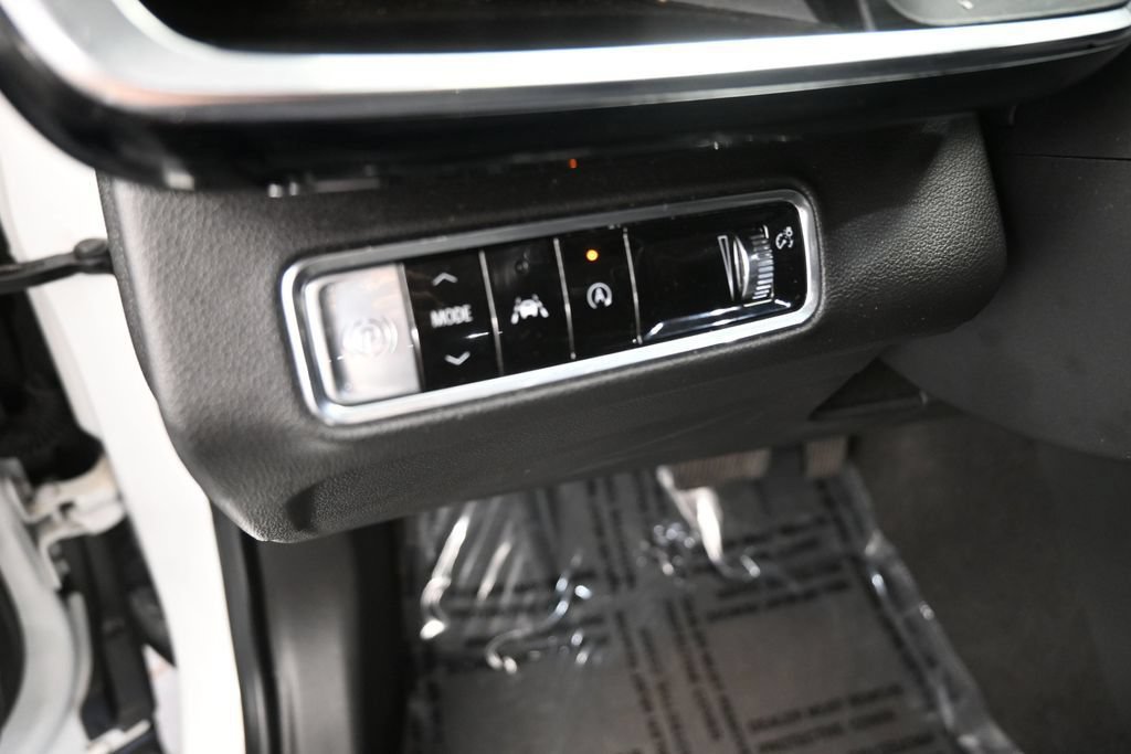 Used 2024 Buick Envision Preferred AWD/4WD image 25