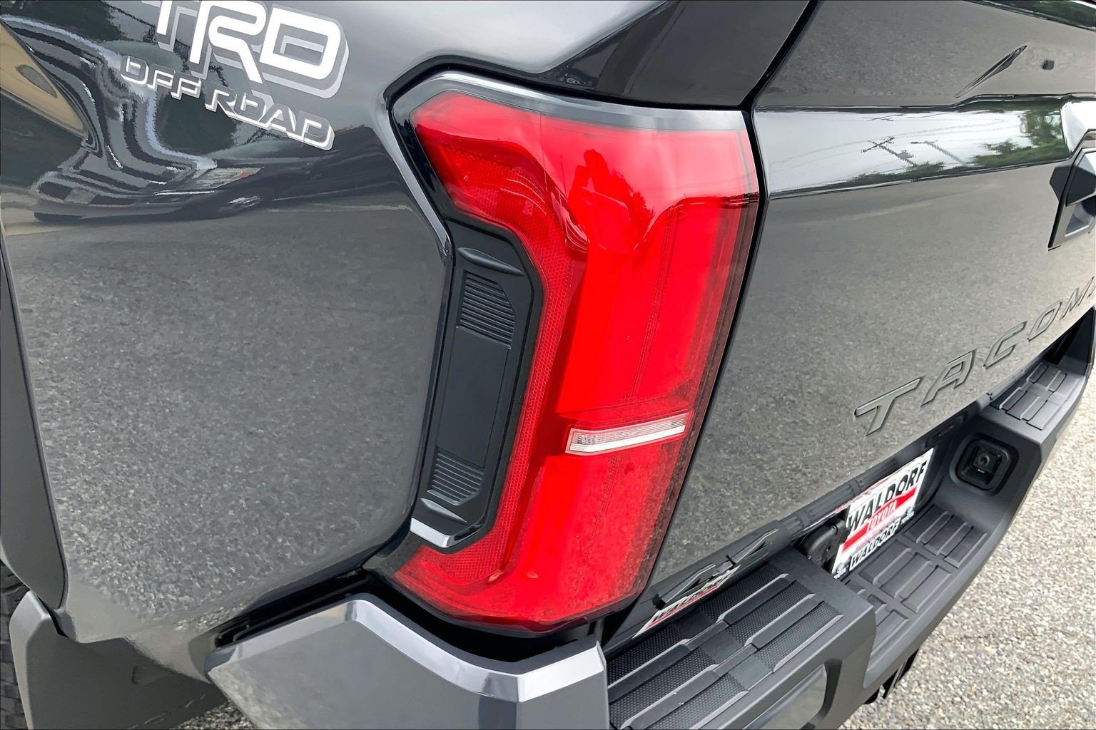 Used 2025 Toyota Tacoma TRD Off-Road AWD/4WD image 33