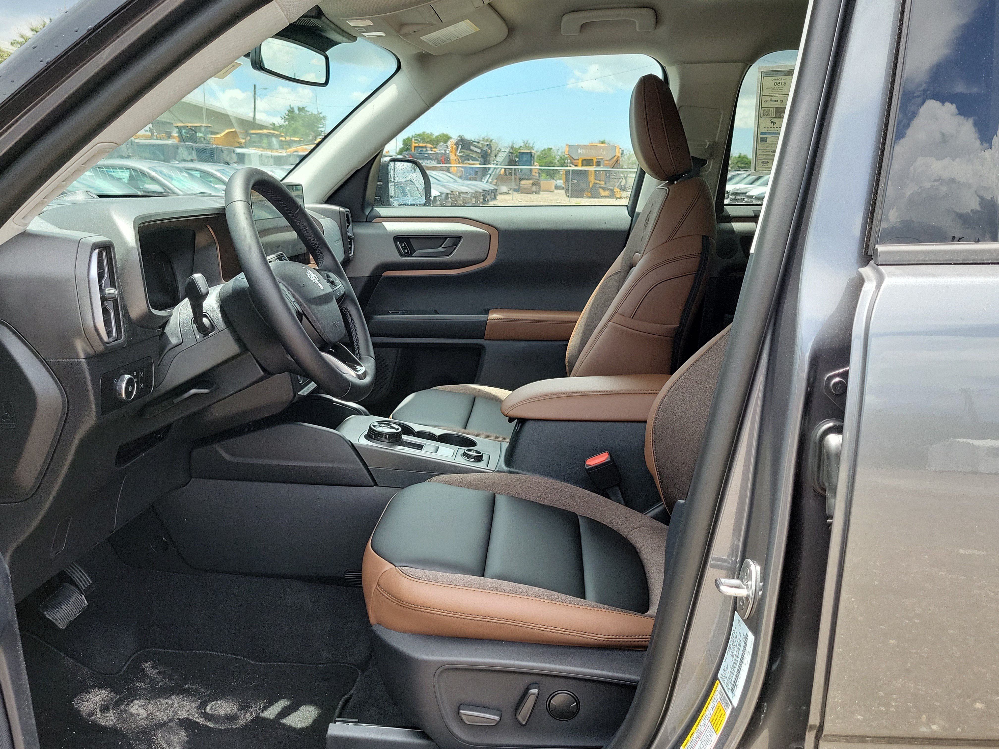 New 2026 Ford Bronco Sport Outer Banks w/ Outer Banks Tech Package+ AWD/4WD image 14