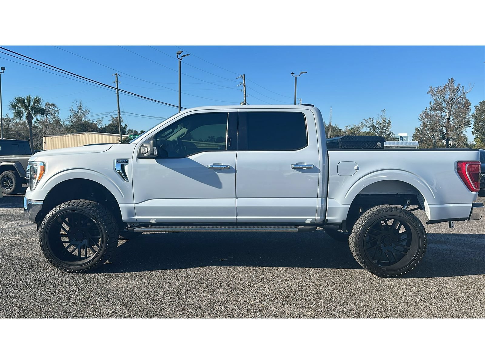 Used 2021 Ford F150 XLT w/ Equipment Group 302A High AWD/4WD image 3