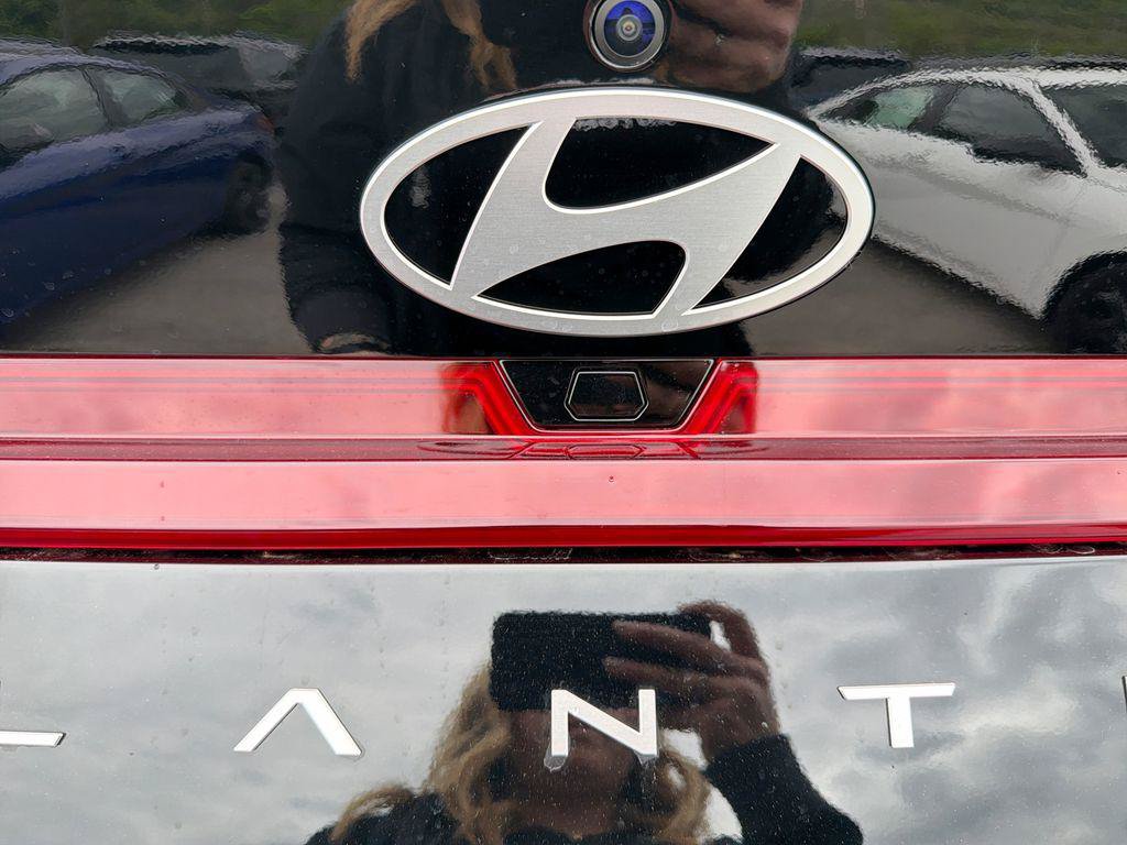 New 2026 Hyundai Elantra Sport FWD image 31