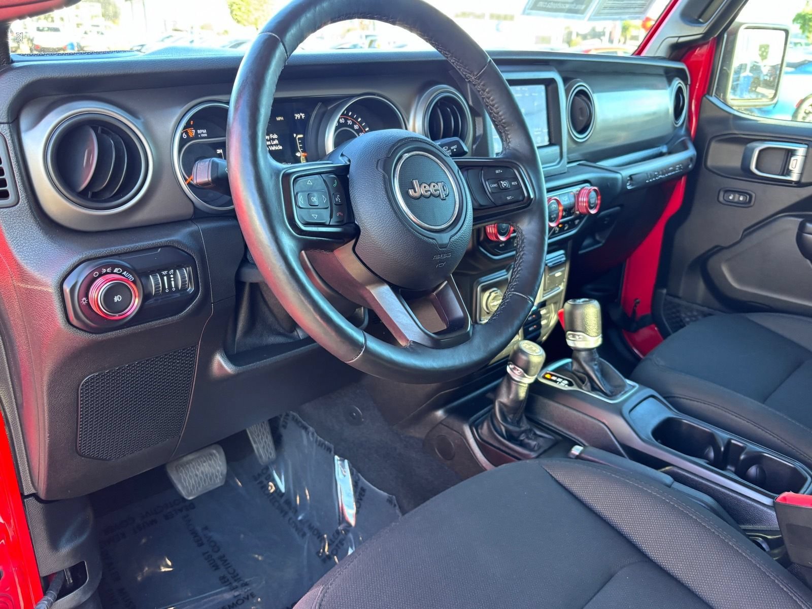 Used 2018 Jeep Wrangler Sport w/ Quick Order Package 24S AWD/4WD image 16