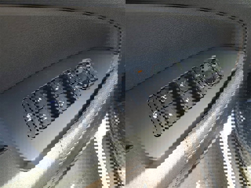 New 2026 Kia Sportage LX w/ LX Convenience Package image 9