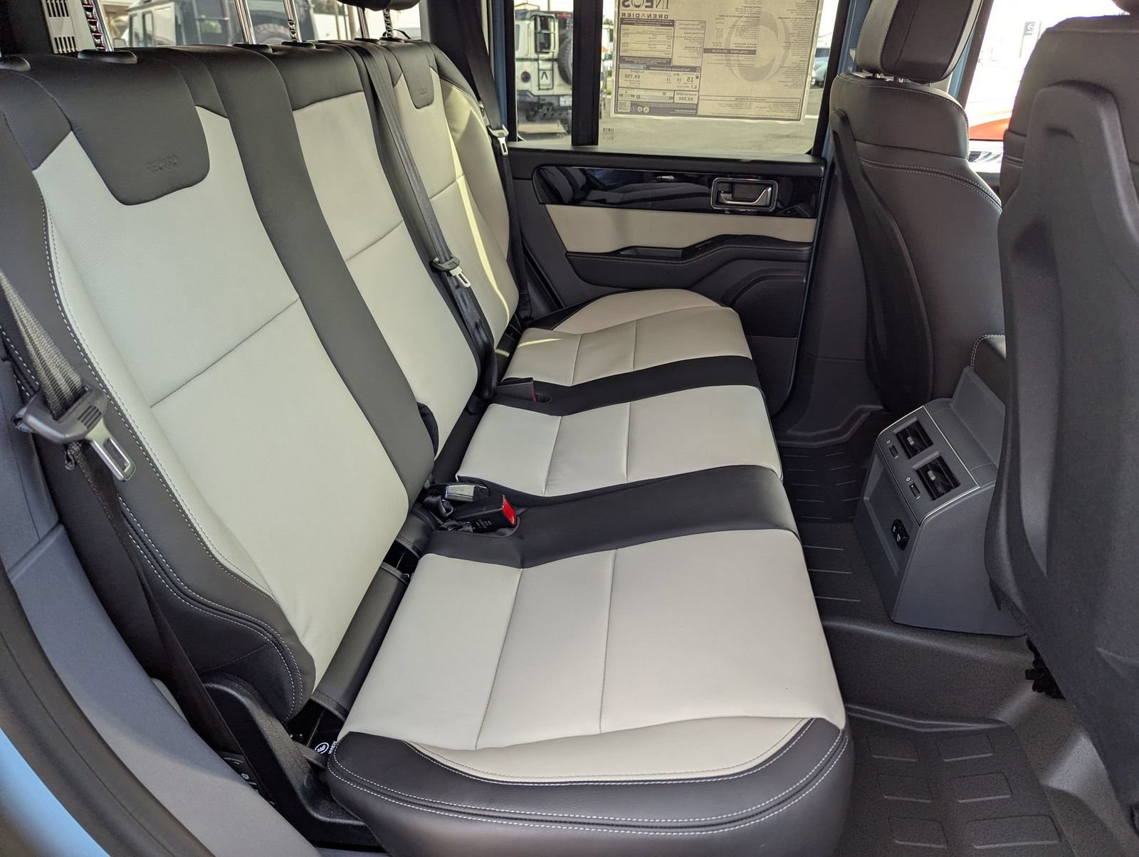 Used 2025 INEOS Grenadier Station Wagon AWD/4WD image 24