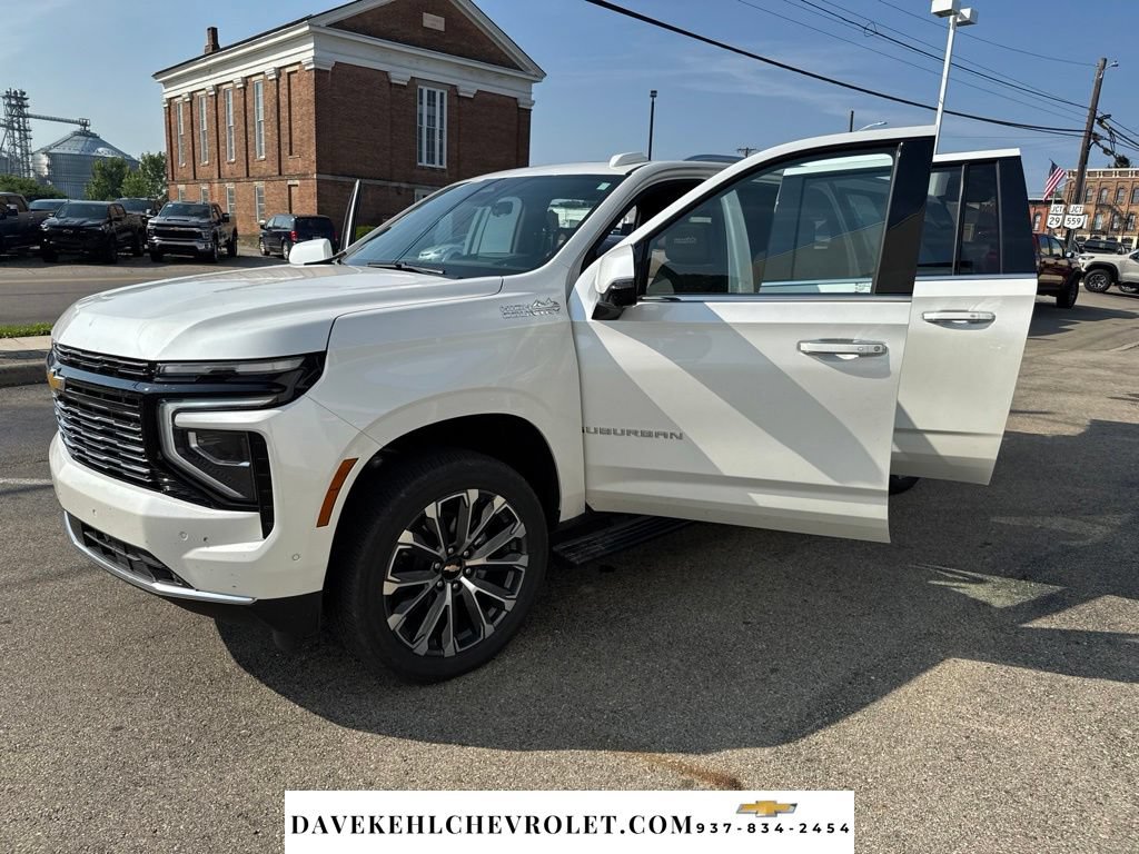 Used 2025 Chevrolet Suburban High Country AWD/4WD image 29