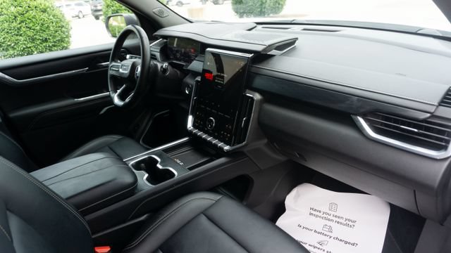 Used 2024 GMC Acadia Elevation FWD image 14