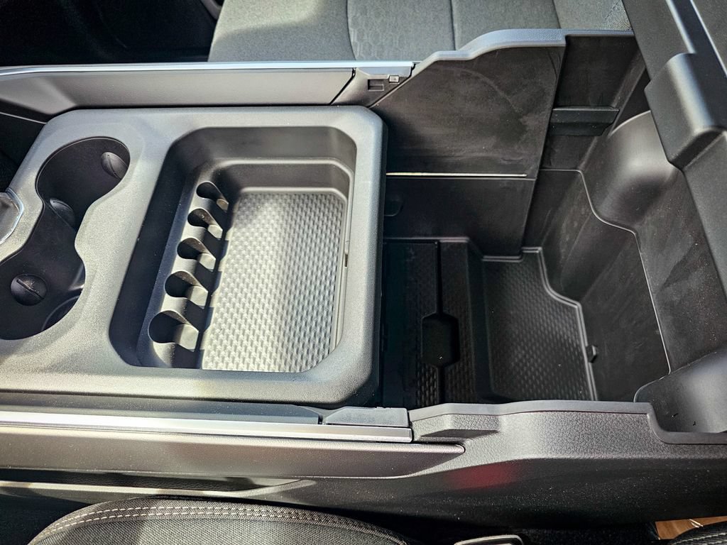 New 2026 RAM 3500 Big Horn AWD/4WD image 34