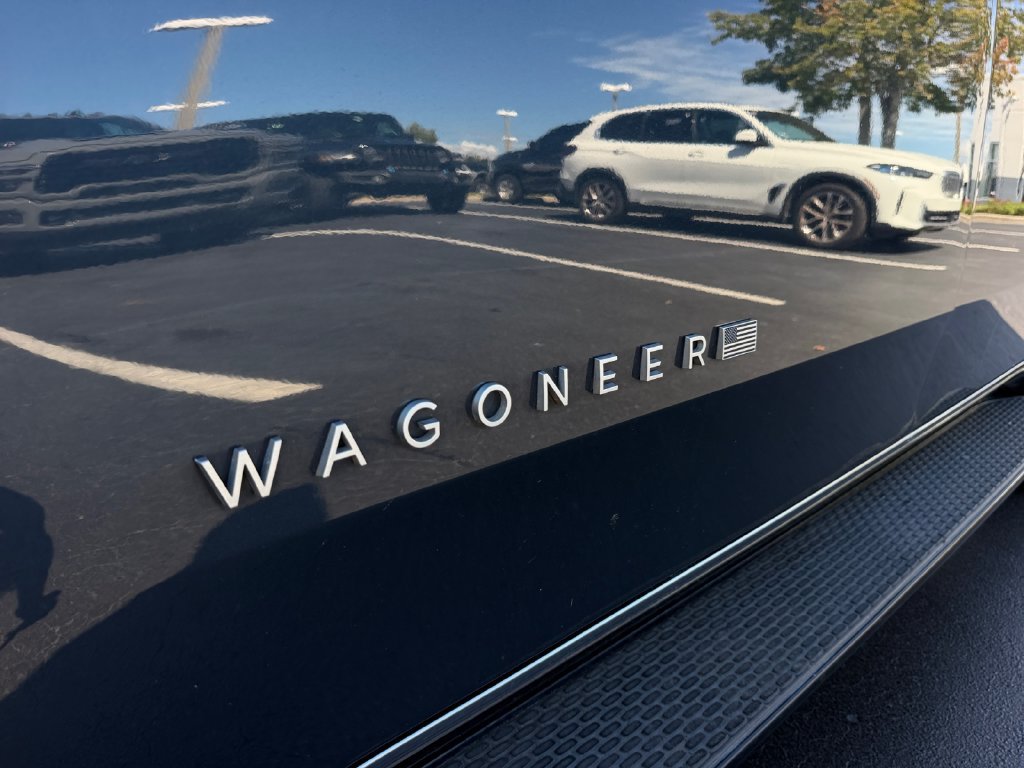 Used 2024 Jeep Wagoneer Series II w/ Flexible Seating Group RWD image 32