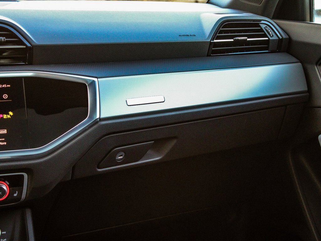 Used 2023 Audi Q3 2.0T Premium image 17