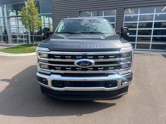Used 2024 Ford F250 Lariat AWD/4WD image 2
