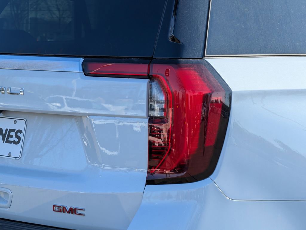 New 2026 GMC Yukon XL Denali w/ Sun & Power Step Package image 19
