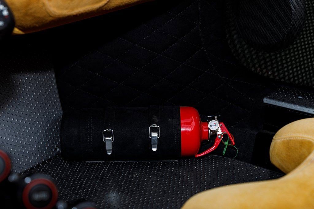 Used 2015 Ferrari 458 Speciale A image 32