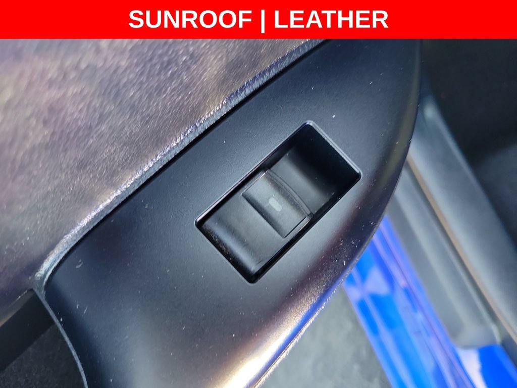 Used 2015 Lexus CT 200h w/ F Sport w/Nuluxe Interior FWD image 18
