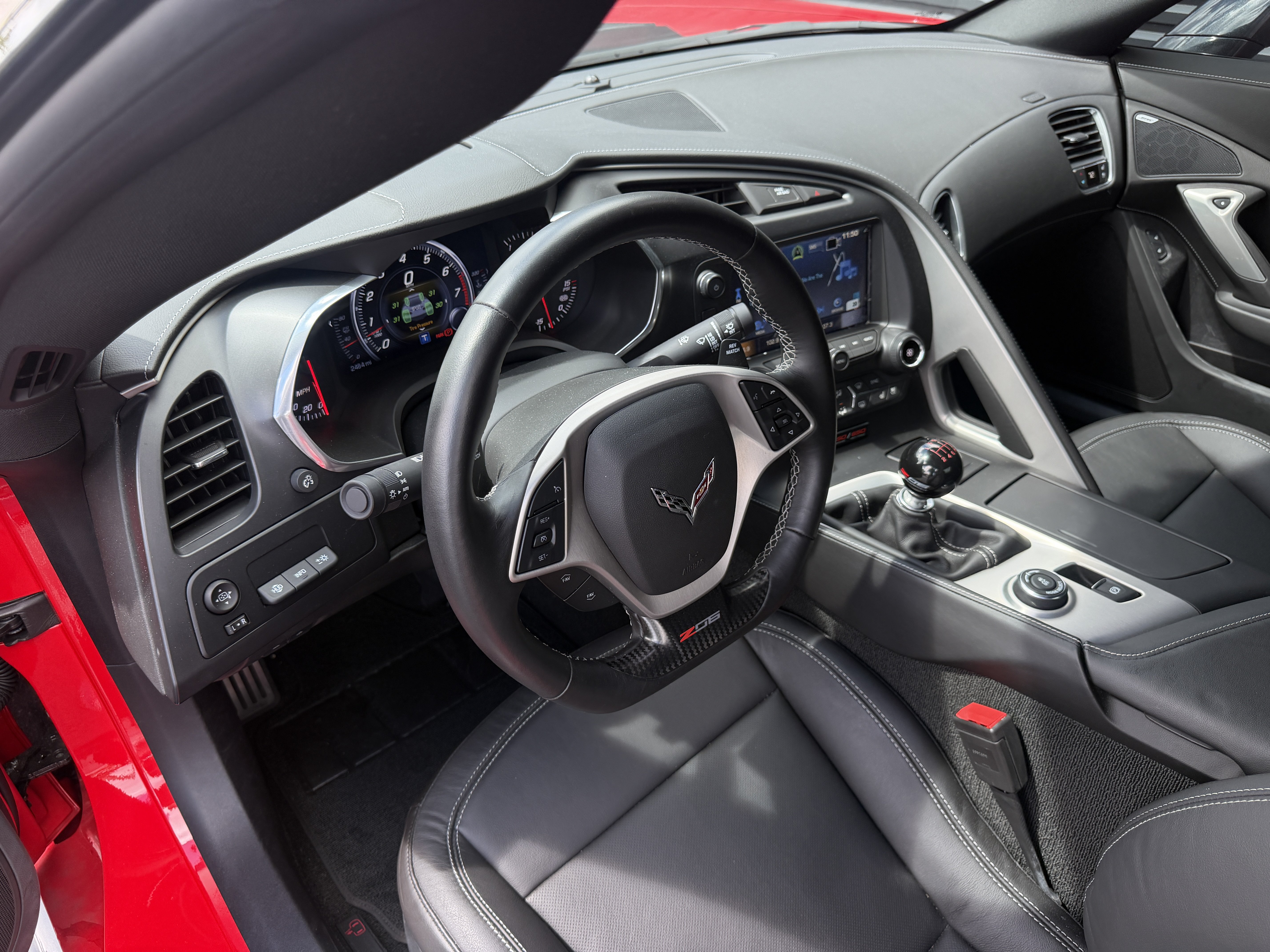 Used 2016 Chevrolet Corvette Z06 w/ 2LZ Preferred Equipment Group RWD image 4