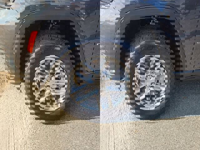 New 2025 Jeep Grand Cherokee L Laredo w/ Luxury Tech Group I image 9