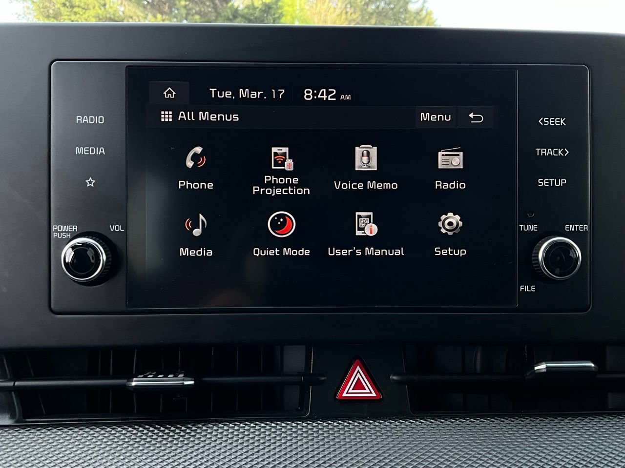 Used 2025 Kia Sportage LX image 28