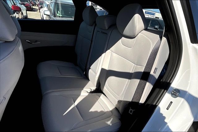 New 2025 Hyundai Tucson SE image 10